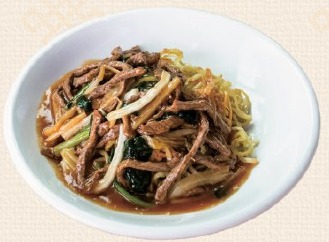 Pan-Fried Noodles with Beef Sauce