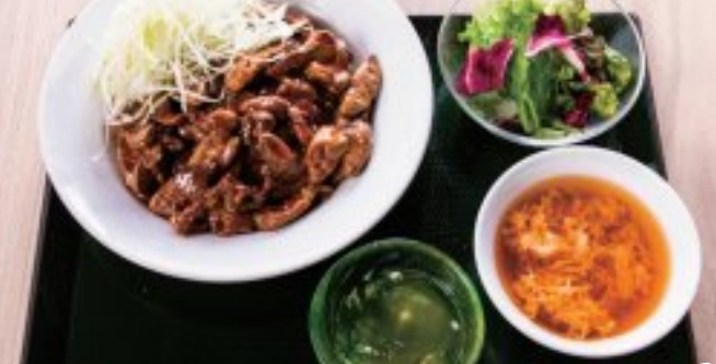Chicken Liver Rice Bowl with Plenty of Spring Onion